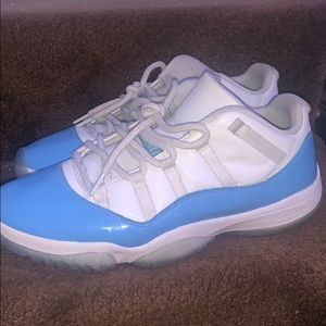 Jordan 11 UNC